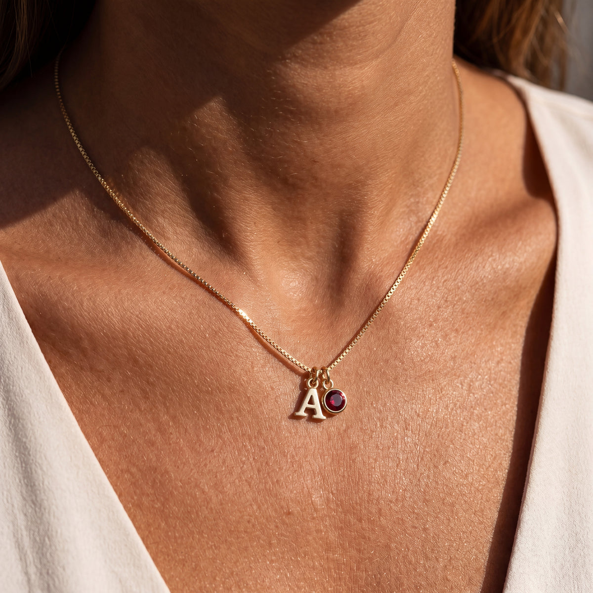 Initial Birthstone Necklace "Cora"