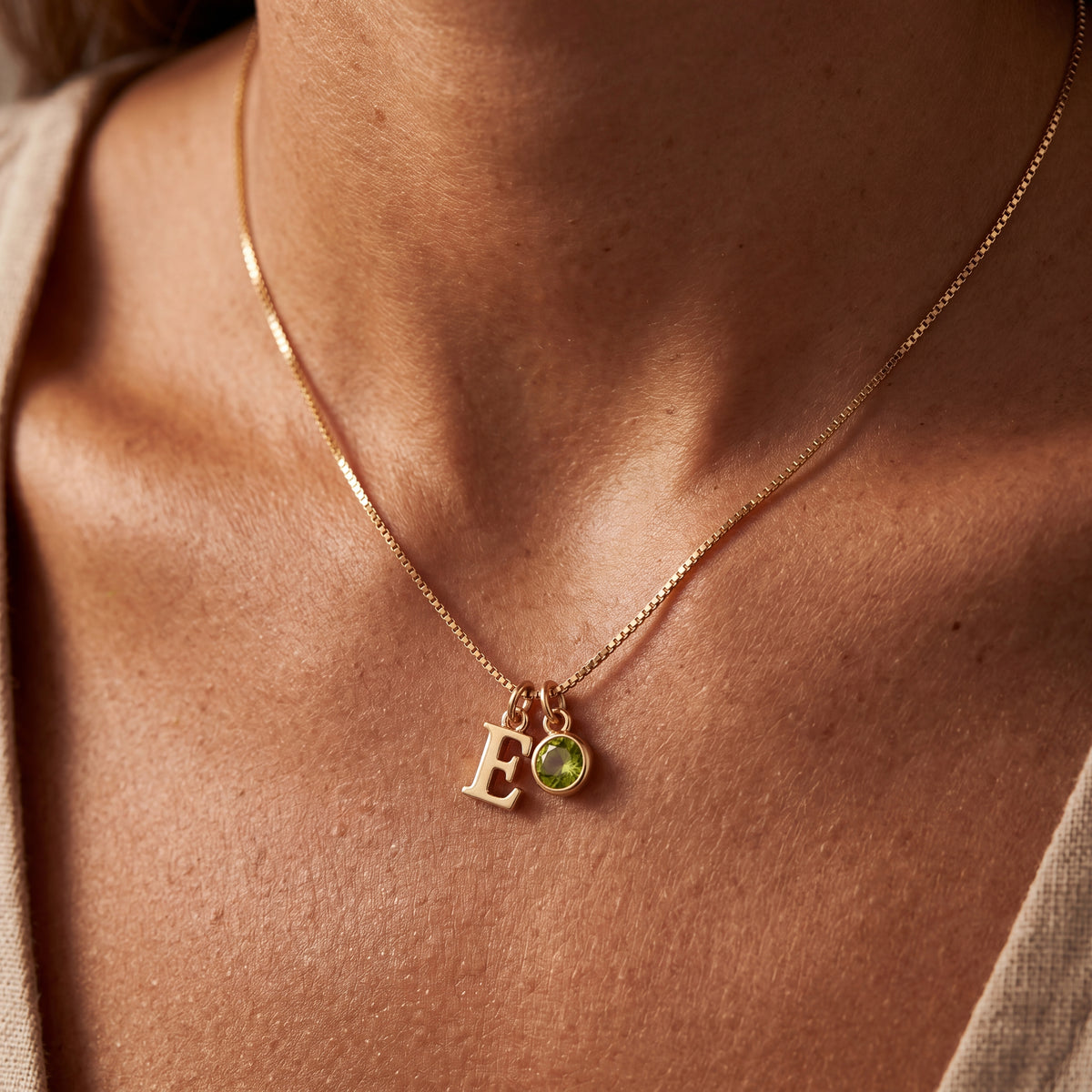 Initial Birthstone Necklace "Cora"