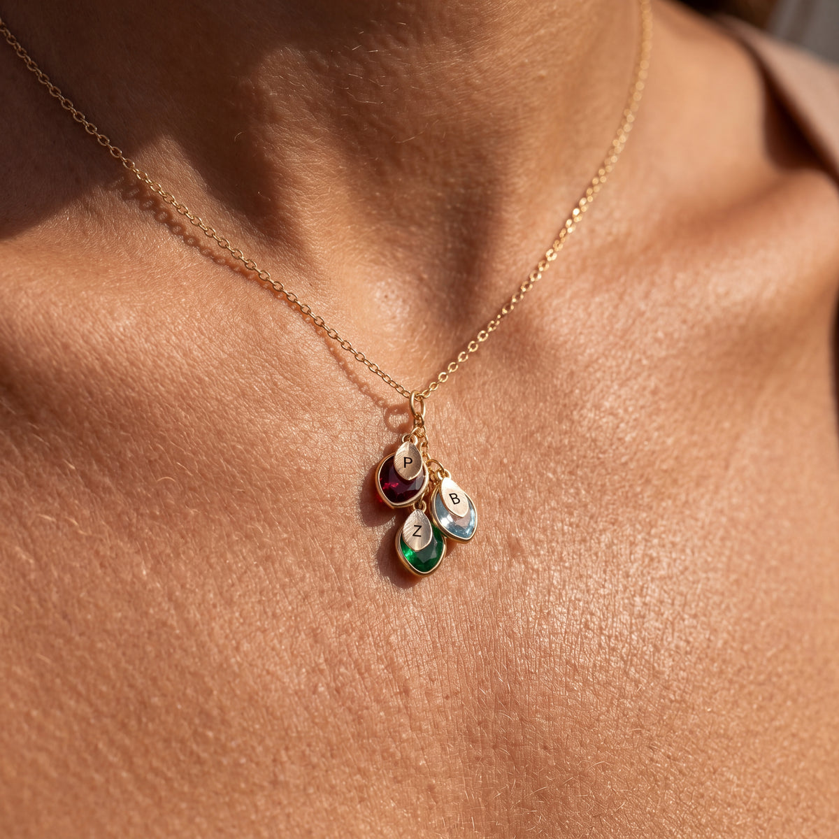Initial Birthstone Necklace "Nova"