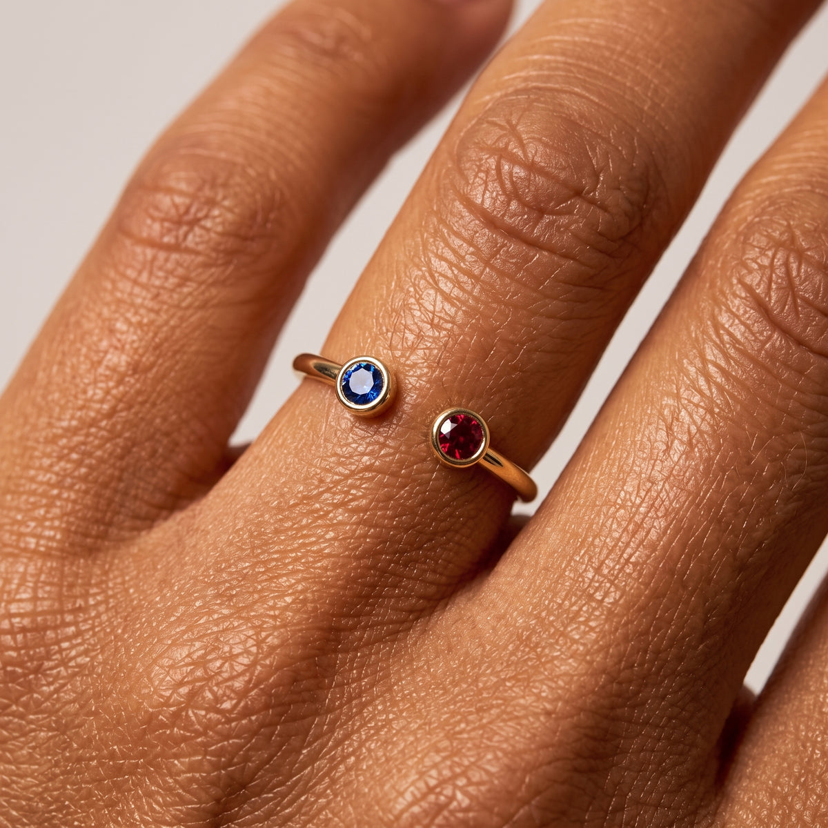 Adjustable BirthStone Ring "Cove"